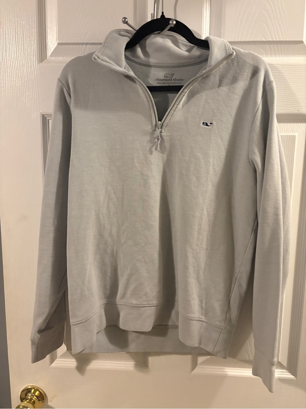 Vineyard Vines Men’s Light Gray Quarter-Zip Pullover